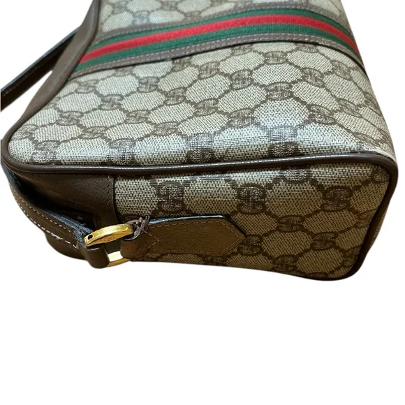 Gucci Authentic Crossbody Bag - Picture 8 of 15
